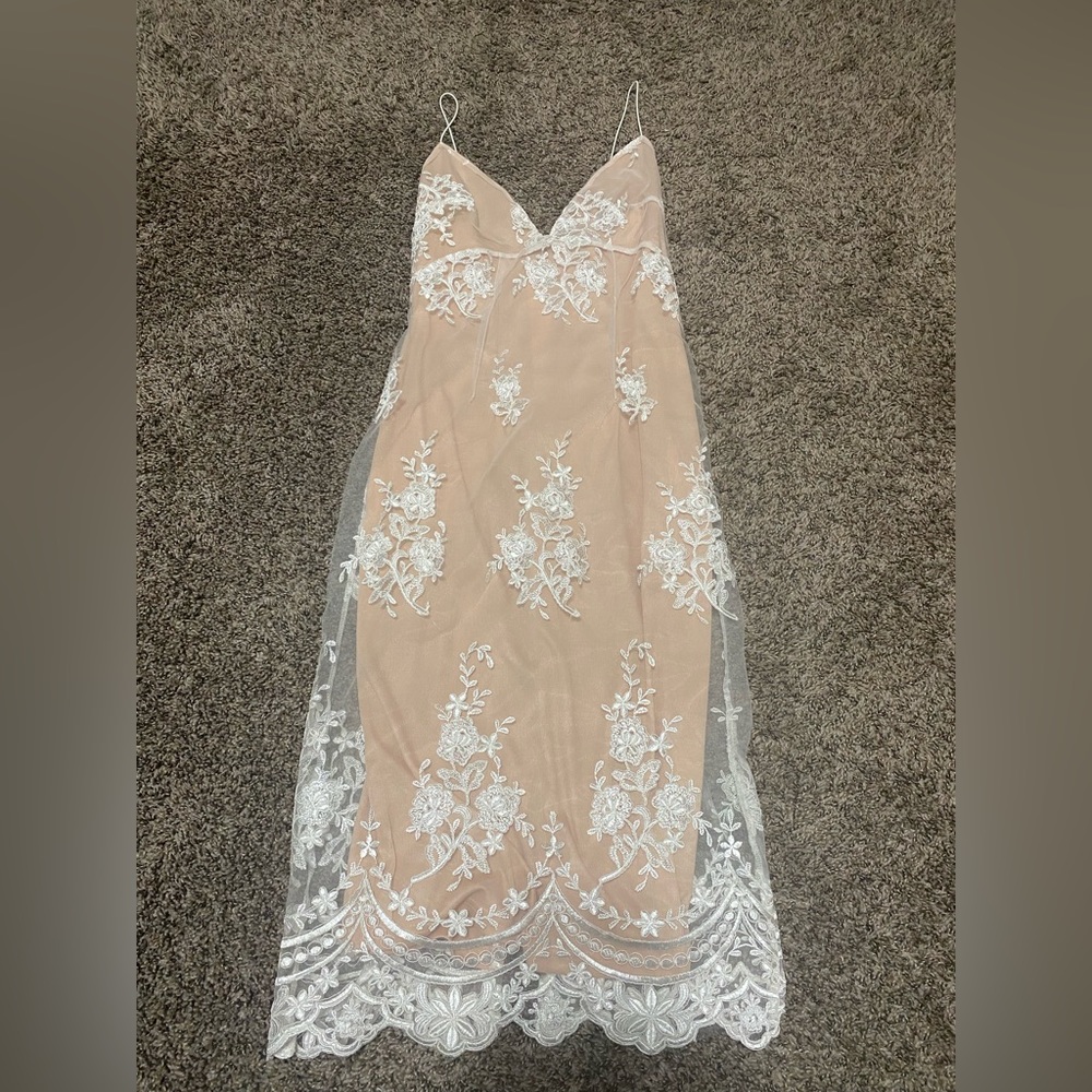 Beautiful Clubl lace dress!!